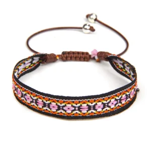 Damvästerländskt handgjort flätat armband med tofs - Typ 19