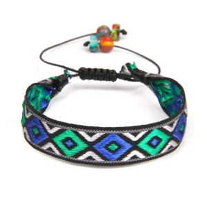 Damvästerländskt handgjort flätat armband med tofs - Typ 9