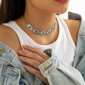 Vintage silver concho choker halsband med turkos accenter - slivertone01